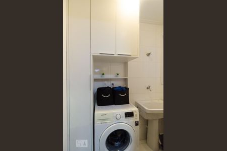 Apartamento à venda com 65m², 2 quartos e 2 vagas Apartamento à venda com 65m², 2 quartos e 2 vagasÁrea de serviço