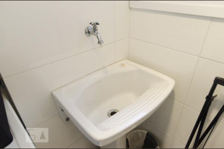 Apartamento à venda com 65m², 2 quartos e 2 vagas Apartamento à venda com 65m², 2 quartos e 2 vagasÁrea de serviço