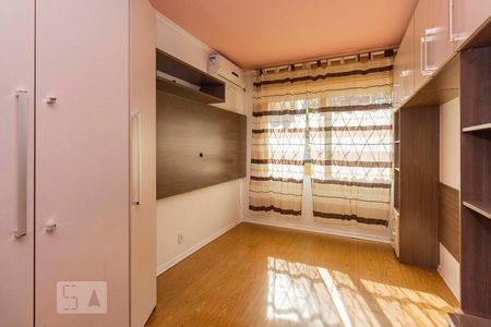 Quarto 2 de apartamento para alugar com 2 quartos, 56m² em Protásio Alves, Porto Alegre