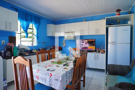 Sala - Cozinha de casa à venda com 2 quartos, 300m² em Guajuviras, Canoas
