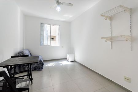 Sala e quarto de kitnet/studio para alugar com 1 quarto, 28m² em José Menino, Santos