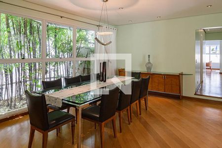 Sala de Jantar de casa à venda com 5 quartos, 600m² em Pacaembu, São Paulo