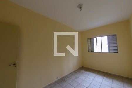 Quarto 1 de casa para alugar com 2 quartos, 80m² em Vila Dona Augusta, São Paulo