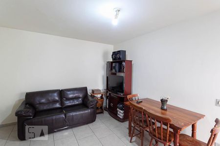 Sala de apartamento para alugar com 2 quartos, 68m² em Cachoeirinha, Belo Horizonte