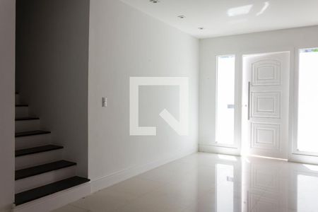Sala de casa à venda com 2 quartos, 110m² em Vargem Grande, Rio de Janeiro