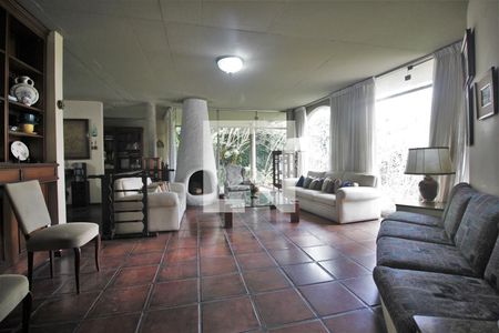Sala de casa para alugar com 6 quartos, 324m² em Jardim Guedala, São Paulo