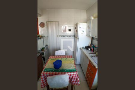 Casa à venda com 170m², 2 quartos e sem vaga Casa à venda com 170m², 2 quartos e sem vagaCozinha