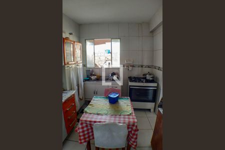 Casa à venda com 170m², 2 quartos e sem vaga Casa à venda com 170m², 2 quartos e sem vagaCozinha