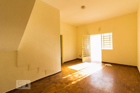 Sala de casa para alugar com 2 quartos, 106m² em Vila Lucy, Sorocaba