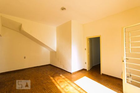 Sala de casa para alugar com 2 quartos, 106m² em Vila Lucy, Sorocaba
