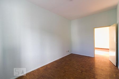 Quarto de casa para alugar com 2 quartos, 106m² em Vila Lucy, Sorocaba