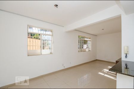 Sala de apartamento para alugar com 3 quartos, 100m² em Grajaú, Belo Horizonte