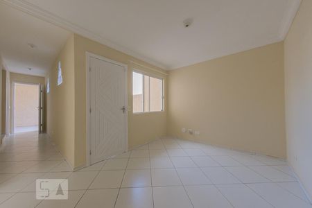 Sala de casa de condomínio para alugar com 3 quartos, 102m² em Abranches, Curitiba