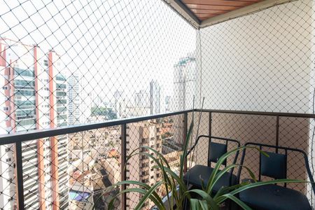 Varanda  de apartamento à venda com 3 quartos, 121m² em Vila Regente Feijó, São Paulo