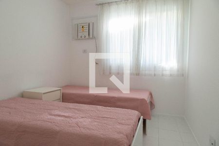 Quarto de apartamento para alugar com 2 quartos, 60m² em Recreio dos Bandeirantes, Rio de Janeiro