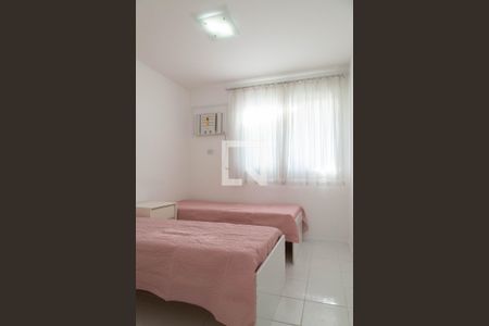 Quarto de apartamento para alugar com 2 quartos, 60m² em Recreio dos Bandeirantes, Rio de Janeiro