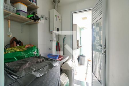 Apartamento à venda com 80m², 3 quartos e 2 vagas Apartamento à venda com 80m², 3 quartos e 2 vagasÁrea de Serviço