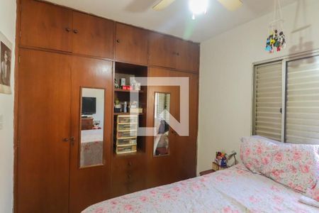 Casa à venda com 110m², 3 quartos e 2 vagas Casa à venda com 110m², 3 quartos e 2 vagasQuarto 3