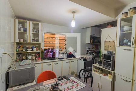 Casa à venda com 110m², 3 quartos e 2 vagas Casa à venda com 110m², 3 quartos e 2 vagasCozinha