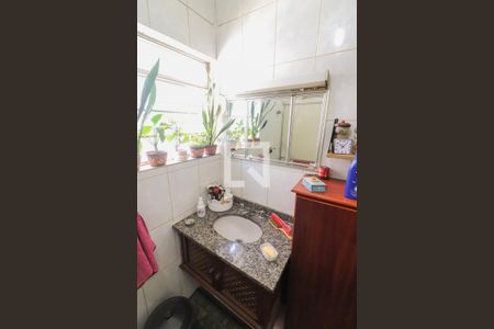 Casa à venda com 110m², 3 quartos e 2 vagas Casa à venda com 110m², 3 quartos e 2 vagasBanheiro