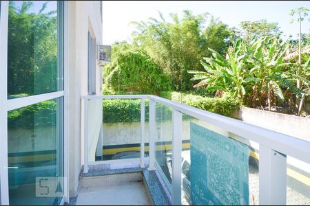 Apartamento à venda com 59m², 2 quartos e 1 vaga Apartamento à venda com 59m², 2 quartos e 1 vagaVaranda da Sala