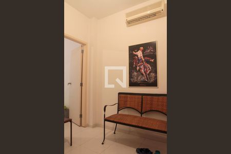 Sala de apartamento para alugar com 1 quarto, 32m² em Ipanema, Rio de Janeiro