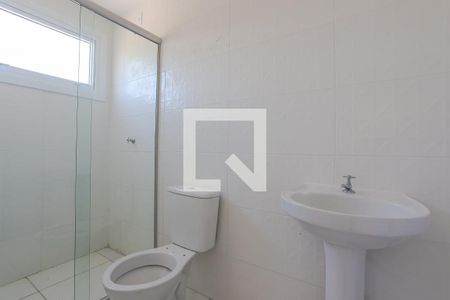 Banheiro da Suíte de apartamento para alugar com 2 quartos, 64m² em Morro Santana, Porto Alegre