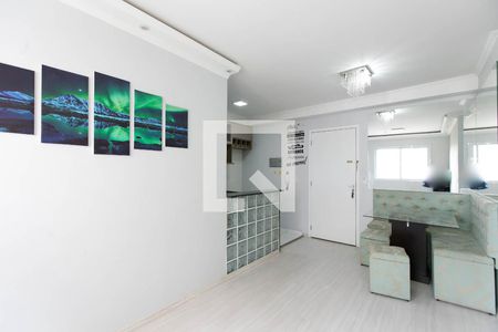 Sala de apartamento para alugar com 2 quartos, 45m² em Itaquera, São Paulo