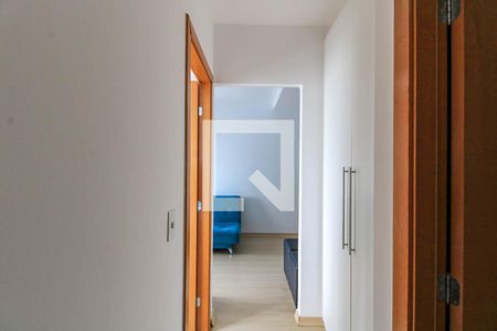 Corredor de apartamento para alugar com 1 quarto, 37m² em Centro, Curitiba