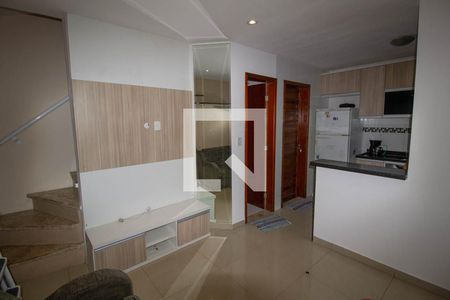 Sala de casa para alugar com 2 quartos, 90m² em Jardim Primavera, Duque de Caxias