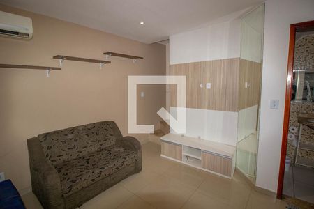 Sala de casa para alugar com 2 quartos, 90m² em Jardim Primavera, Duque de Caxias