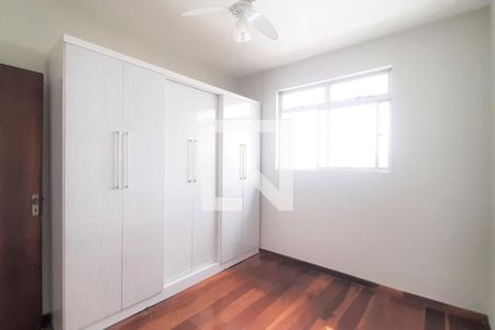 Quarto 1 de apartamento para alugar com 3 quartos, 90m² em Santa Rosa, Belo Horizonte