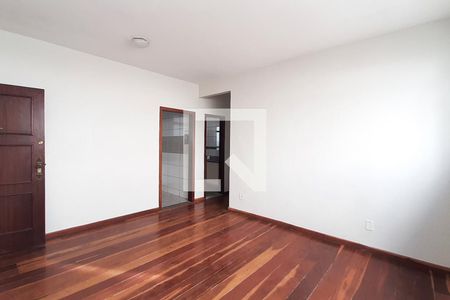 Sala de apartamento para alugar com 3 quartos, 90m² em Santa Rosa, Belo Horizonte