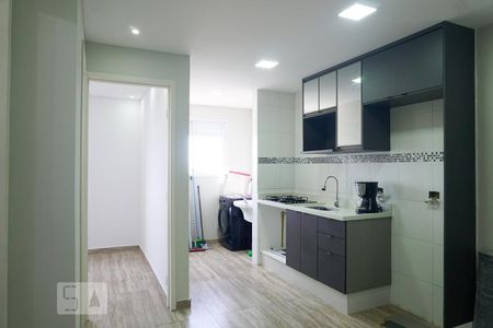 Sala/Cozinha de apartamento à venda com 2 quartos, 40m² em Vila Nhocune, São Paulo