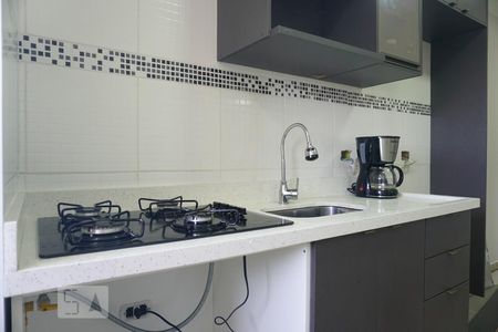 Sala/Cozinha de apartamento à venda com 2 quartos, 40m² em Vila Nhocune, São Paulo