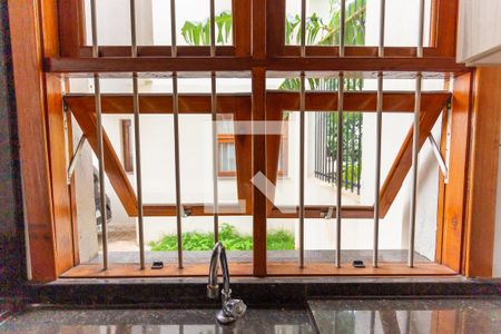 Casa de condomínio para alugar com 57m², 2 quartos e 1 vaga Casa de condomínio para alugar com 57m², 2 quartos e 1 vagaCozinha - vista