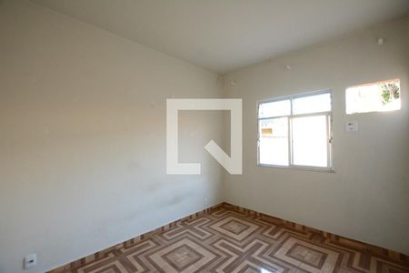 Quarto 1 de casa para alugar com 2 quartos, 50m² em Cordovil, Rio de Janeiro