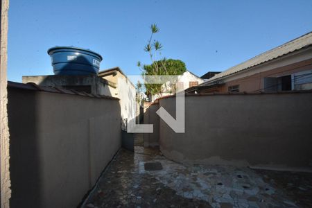 Vista do Quarto 1 de casa para alugar com 2 quartos, 50m² em Cordovil, Rio de Janeiro