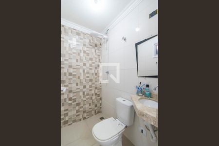 Banheiro da Suíte de casa à venda com 3 quartos, 115m² em Parque Jaçatuba, Santo André