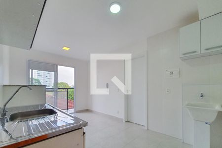 Cozinha de apartamento à venda com 1 quarto, 32m² em Jardim da Glória, São Paulo
