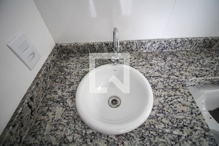 Banheiro - Torneira de apartamento para alugar com 1 quarto, 30m² em Vila Mafra, São Paulo