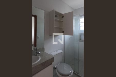 Banheiro de kitnet/studio para alugar com 1 quarto, 30m² em Jardim Arapongas, Guarulhos