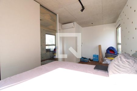 Suíte de apartamento à venda com 1 quarto, 70m² em Jardim das Acácias, São Paulo