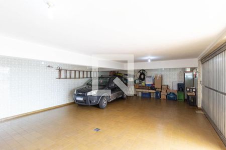 Garagem de casa para alugar com 3 quartos, 323m² em Vila Osasco, Osasco