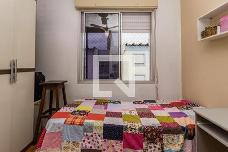 Dormitório de apartamento à venda com 3 quartos, 66m² em Vila Nova, Porto Alegre