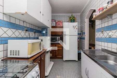Cozinha de apartamento à venda com 3 quartos, 66m² em Vila Nova, Porto Alegre