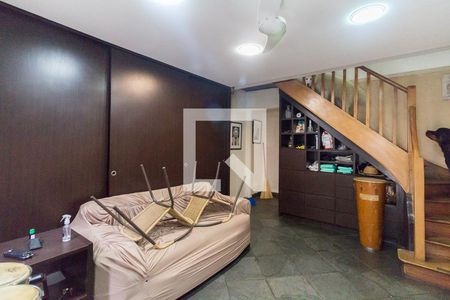 Sala 1 de casa à venda com 4 quartos, 220m² em Vila Clementino, São Paulo