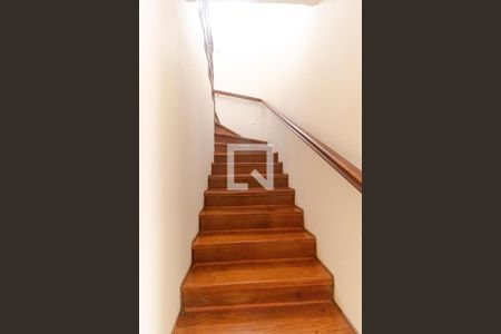 Escada de casa à venda com 4 quartos, 250m² em Jardim Proença, Campinas