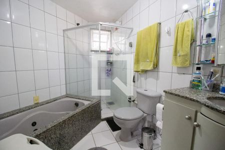 Banheiro da Suíte de casa à venda com 3 quartos, 200m² em Recreio dos Bandeirantes, Rio de Janeiro