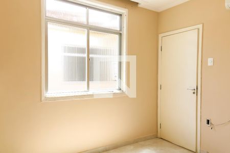 Quarto 1 de apartamento para alugar com 2 quartos, 68m² em Pilares, Rio de Janeiro